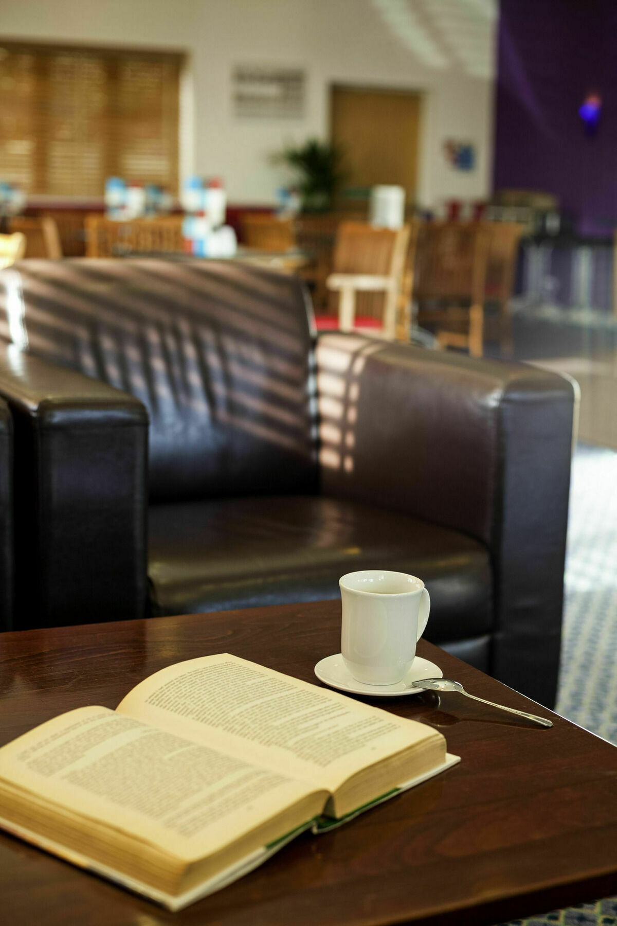 Отель Ibis Cardiff Gate - International Business Park Экстерьер фото
